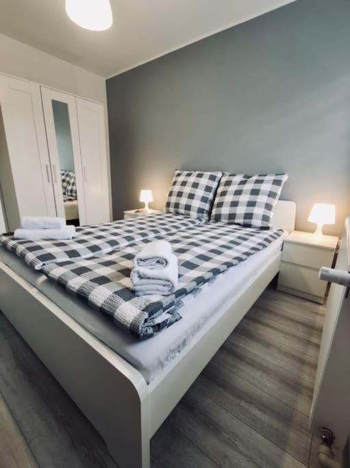 Apartament Poniatowskiego Z Parkingiem Gliwice Dış mekan fotoğraf